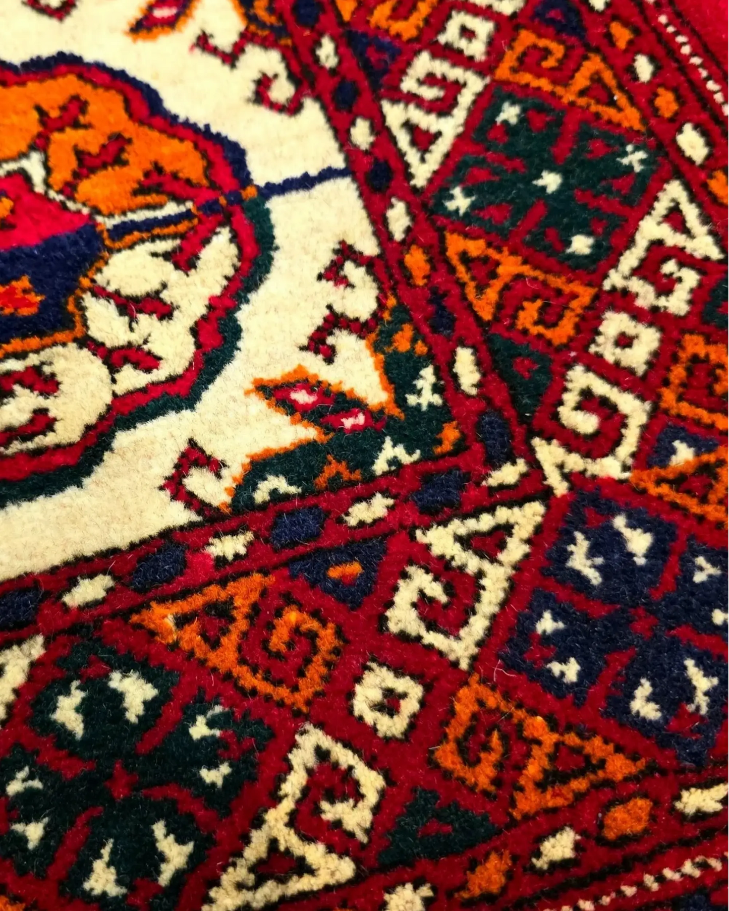 2'3" x 4'6" Persian Style Hand-Knotted Wool Rug Meditation Mat